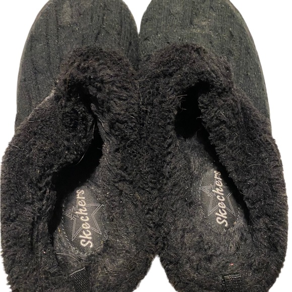 Shoes - Sketchers slip on shoes size 10